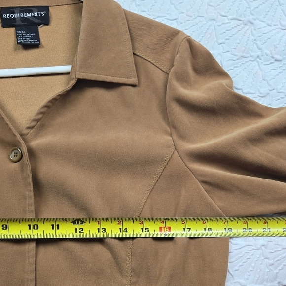 Requirements Tan Jacket - Picture 4 of 6